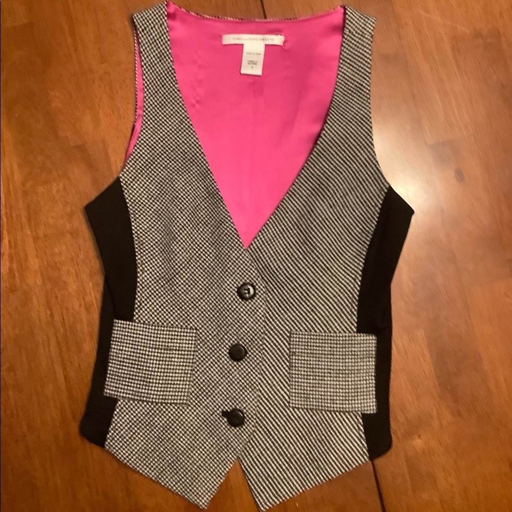 Diane Von Furstenberg Black and White Houndstooth Vest with Pink Lining